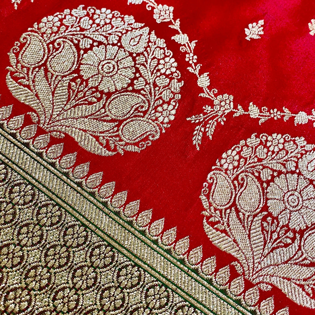 slider image slider_item_TEigzP